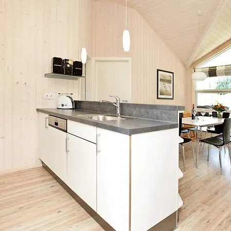 Modern For 8-persons Feriehus *