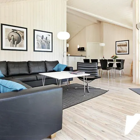 Modern For 8-persons Feriehus Großenbrode